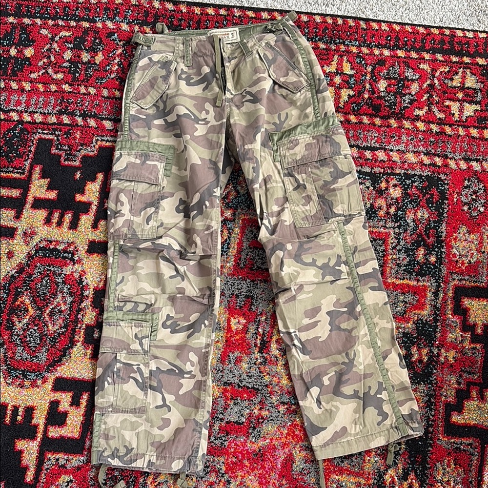 NWOT Camouflage Cargo Pants by Abercrombie